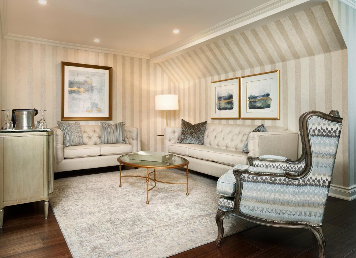 Chateau Vaudreuil Екстер'єр фото A suite at the Ritz-Carlton, Boston