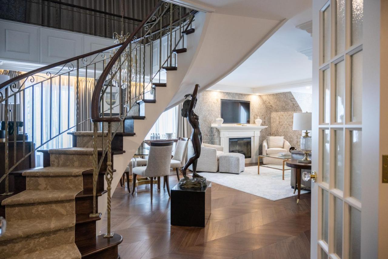 Chateau Vaudreuil Екстер'єр фото Interior of a penthouse apartment